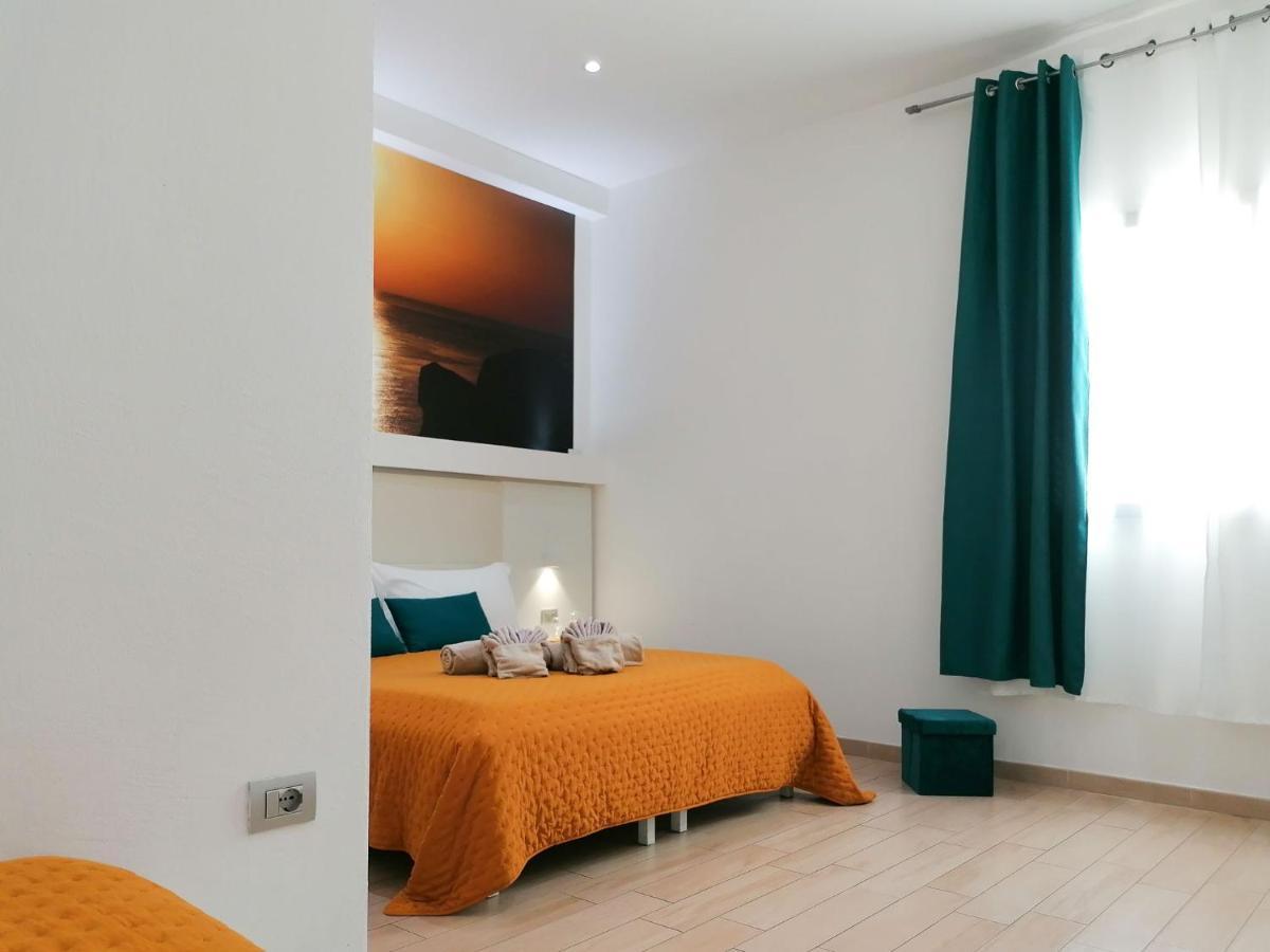 Charme Suite B&B Experience Santa Teresa Gallura Eksteriør billede
