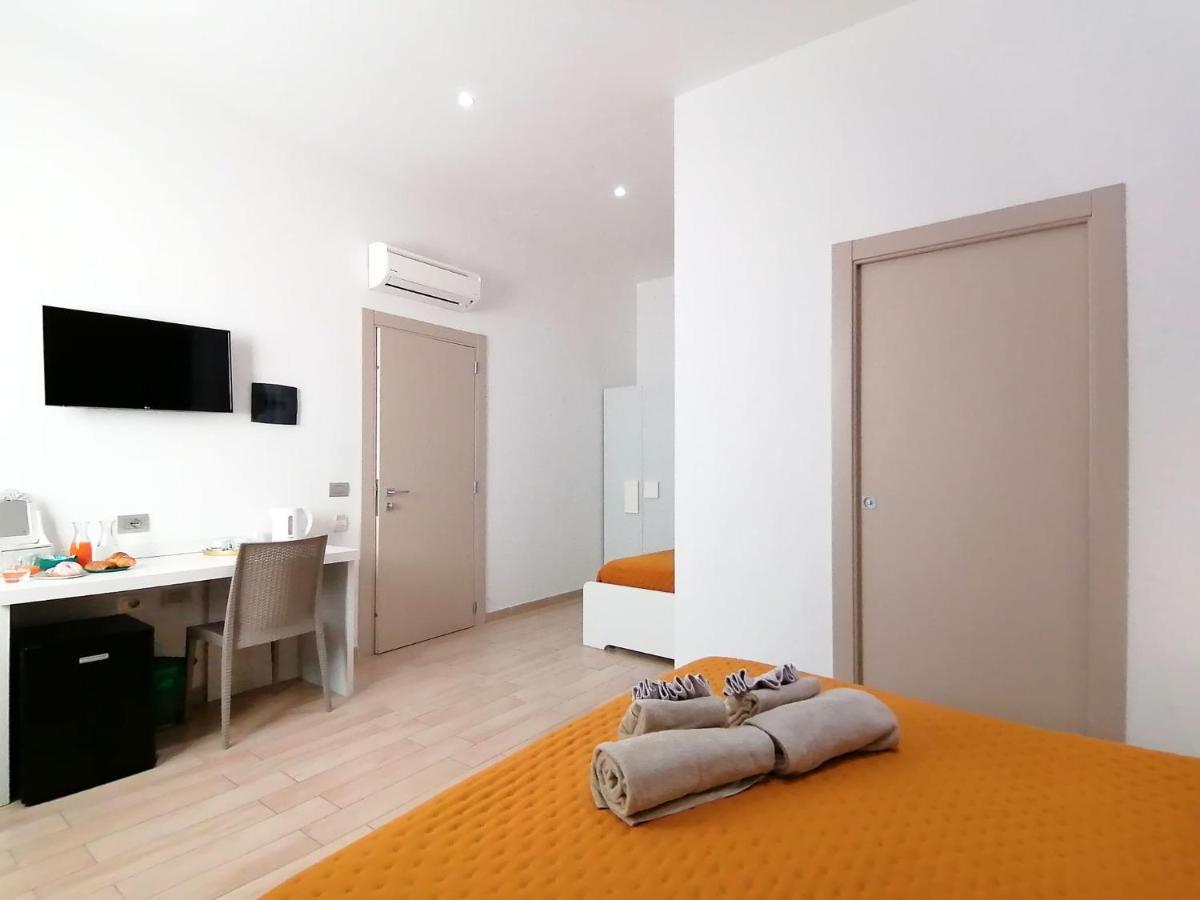 Charme Suite B&B Experience Santa Teresa Gallura Eksteriør billede
