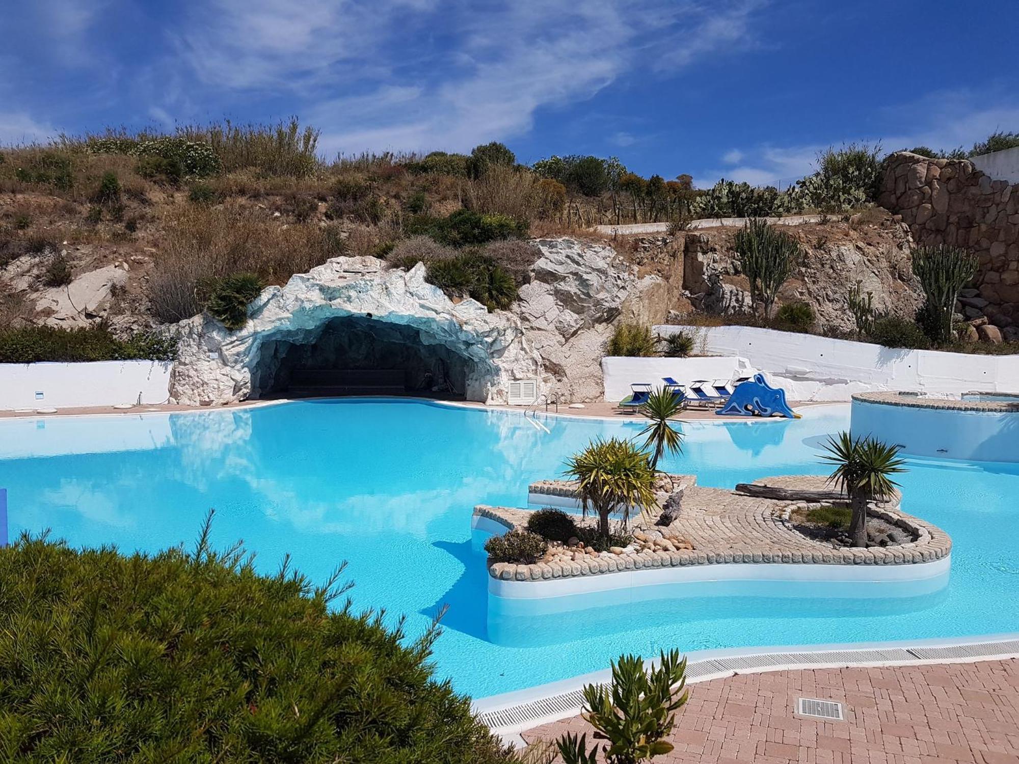 Charme Suite B&B Experience Santa Teresa Gallura Eksteriør billede