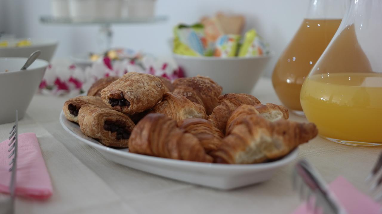 Charme Suite B&B Experience Santa Teresa Gallura Eksteriør billede
