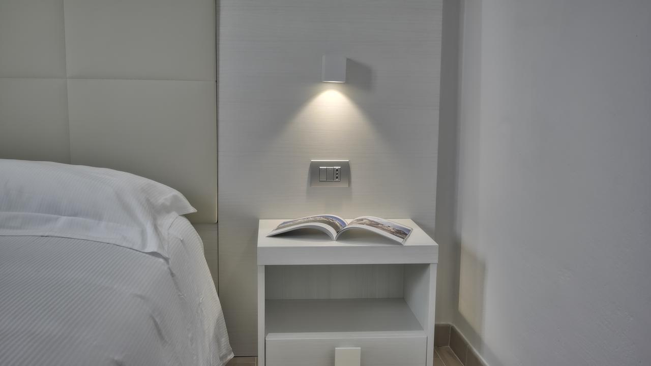 Charme Suite B&B Experience Santa Teresa Gallura Eksteriør billede